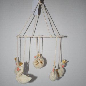 Edgehill Collection Wool Felt Swan Mobile #DF2549 NWOT
